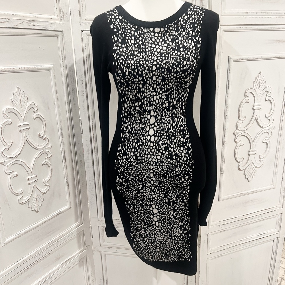 French Connection Black and White Long Sleeve Dress